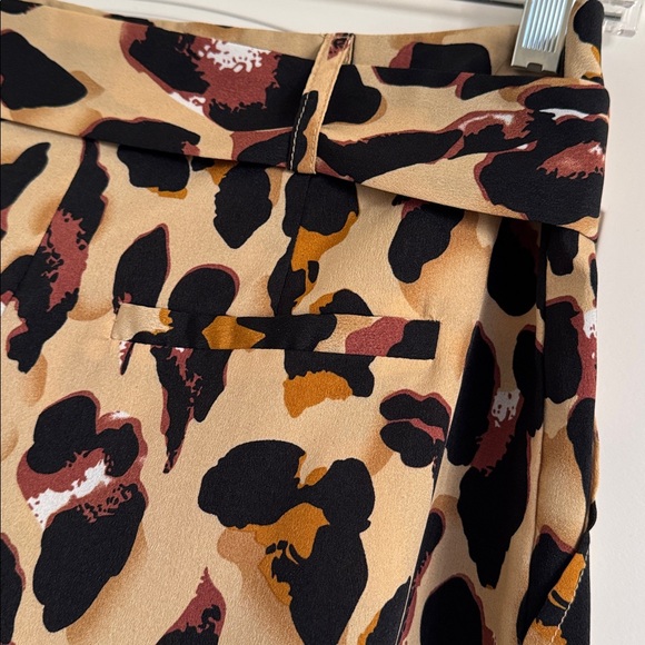 NWOT Jealous Tomato Multicolor Patterned Shorts Size M - Picture 9 of 9